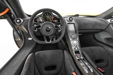 2015-Mclaren-650S-Spider-cockpit