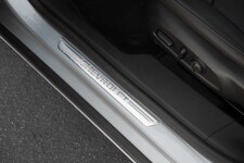 2017 Chevrolet Malibu 20T Premier door sill