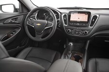2017 Chevrolet Malibu 20T Premier interior